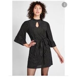 ModCloth Black Fab Feedback Mock Neck Dress Sz M